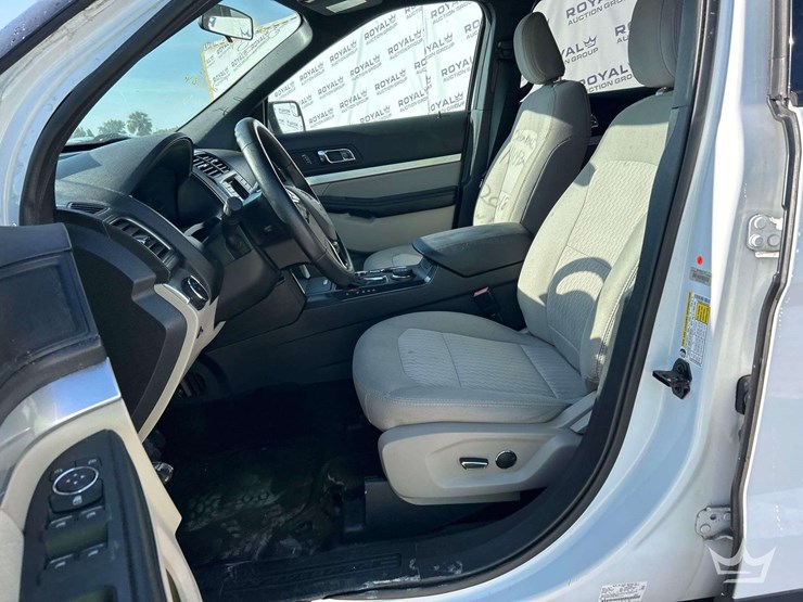 2018-ford-explore-awd-suv-image-11