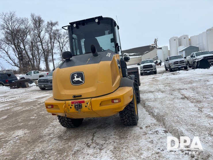 deere-324l-image-9