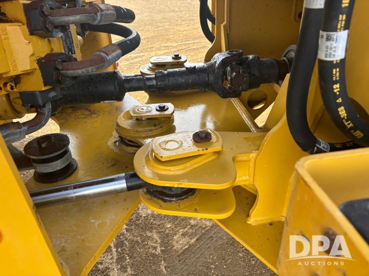 caterpillar-926m-image-39