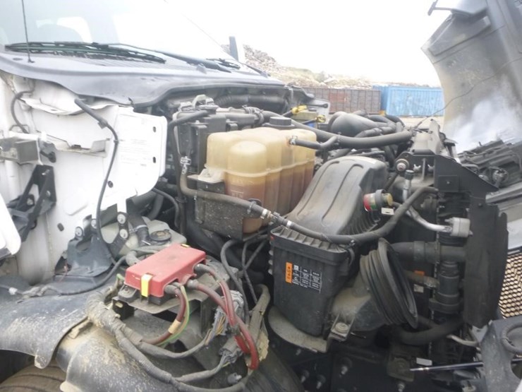 2016-ford-f650-xlt-image-21