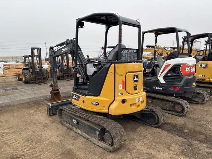 2022-deere-35g-image-4