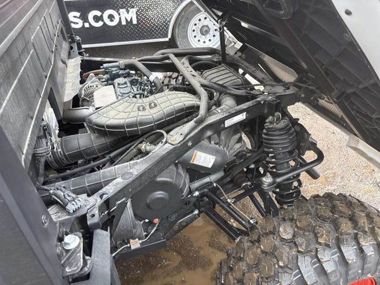 2024-bobcat-uv34-image-17