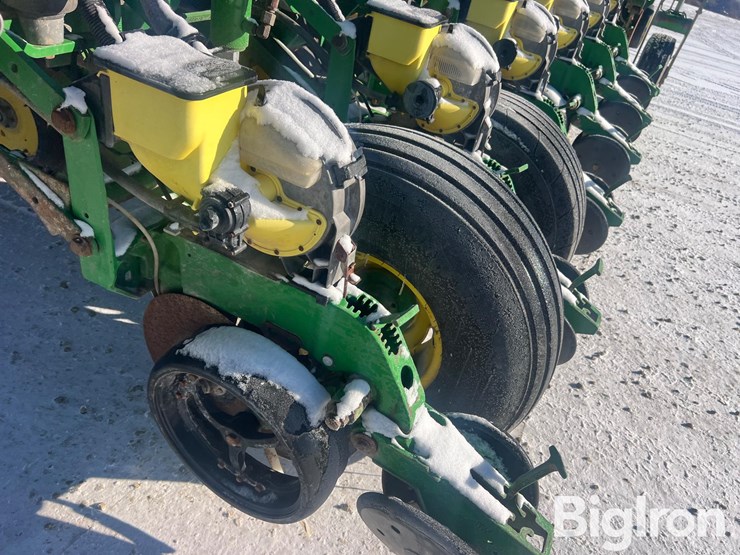 john-deere-1770nt-ccs-image-18