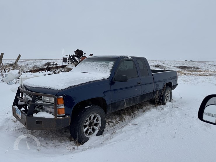 chevrolet-silverado-1500-image-1