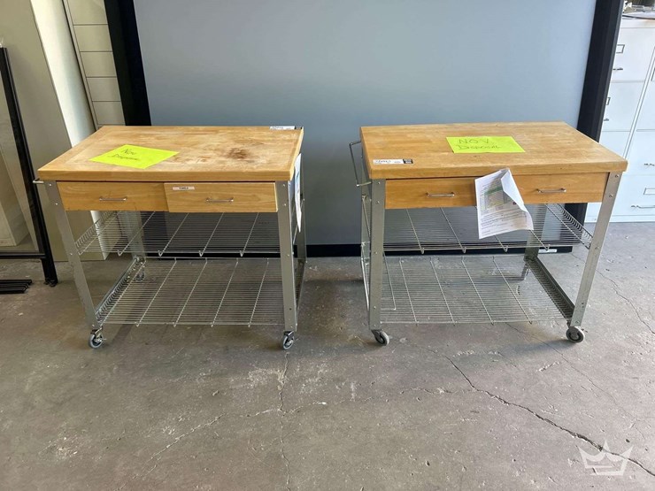 two-mobile-storage-carts-image-5