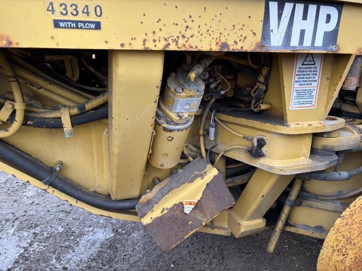 2006-caterpillar-143h-image-31