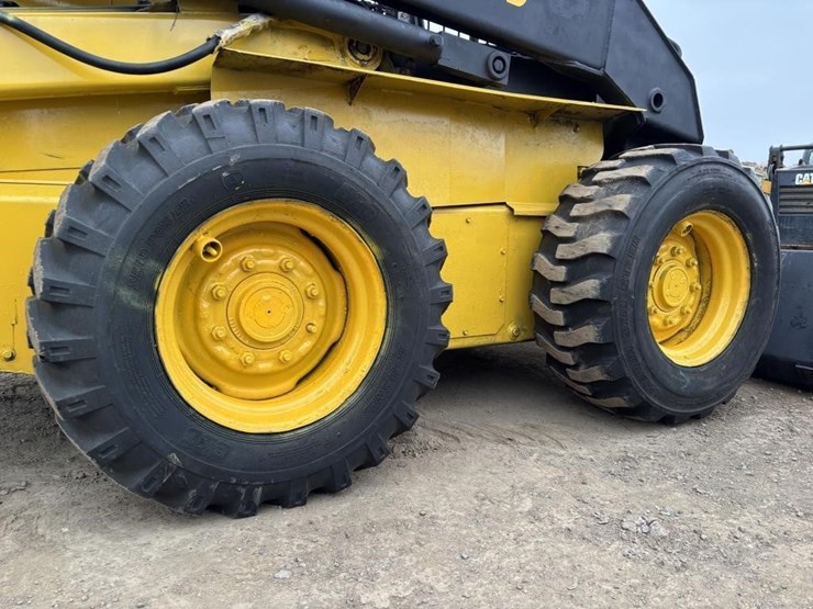 1995-new-holland-lx865-image-18