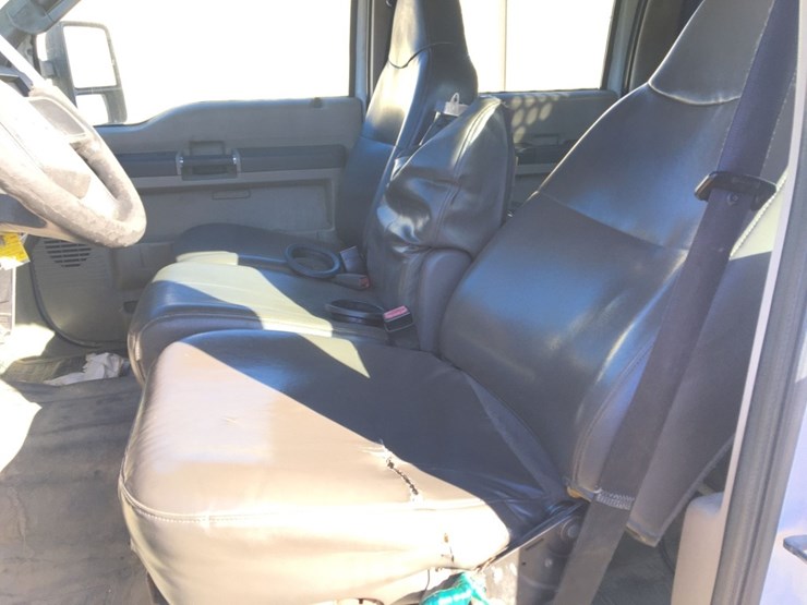 ford-f550-xl-image-8