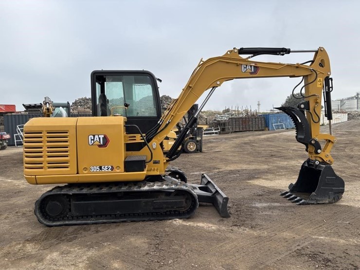 caterpillar-305.5e2-image-7