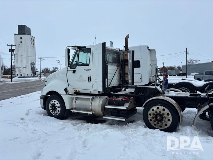 2012-international-prostar-image-4