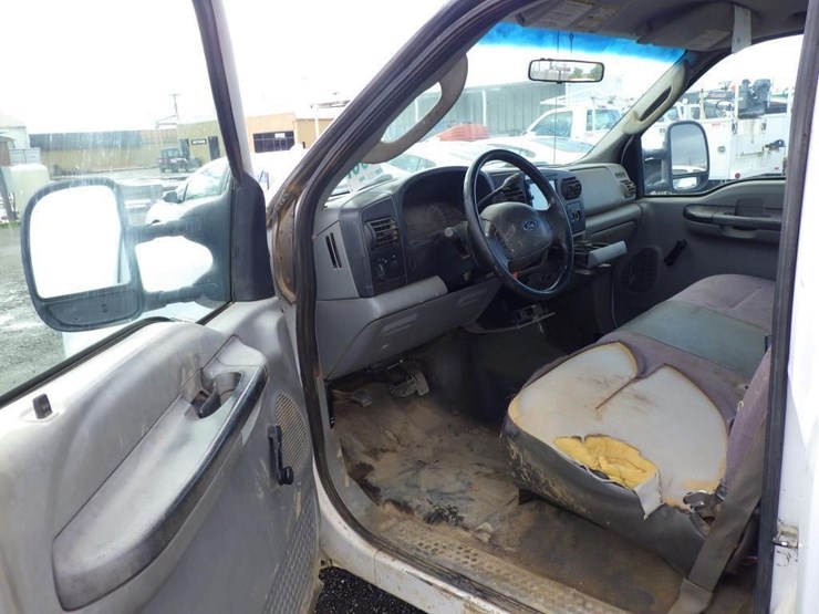 2006-ford-f350-image-5