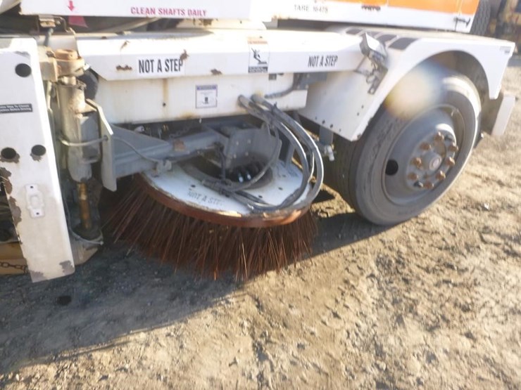 2013-global-m4-sweeper-image-9