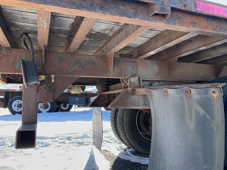 international-4900-image-37