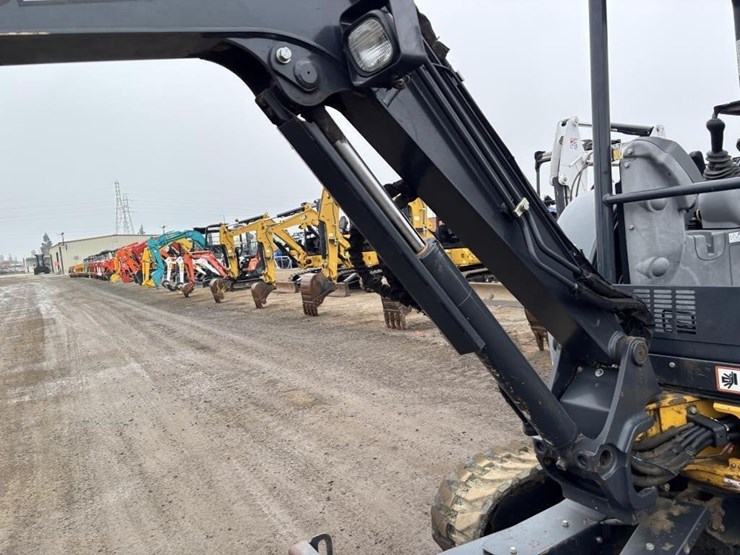 2022-deere-35g-image-20