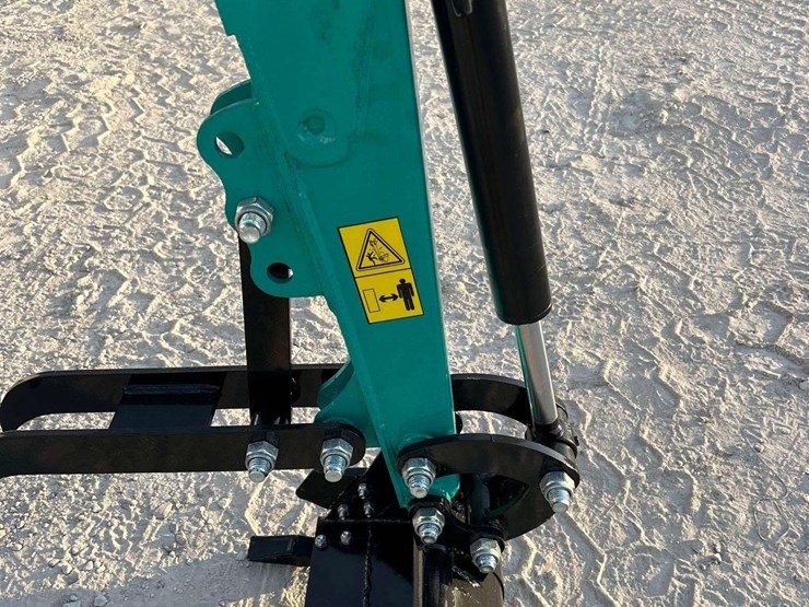 unused-2025-cfg-industrial-mh12r-mini-excavator-image-14