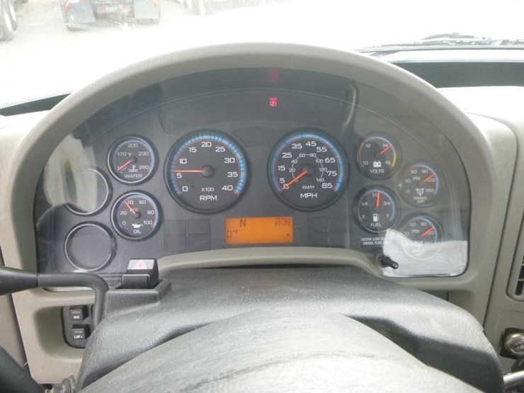 international-7600-image-22