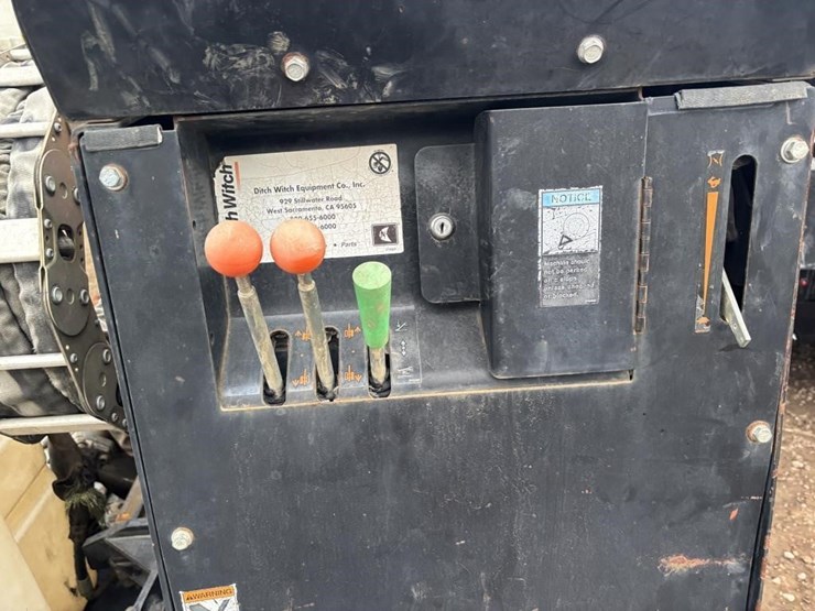 ditch-witch-jt922-image-18