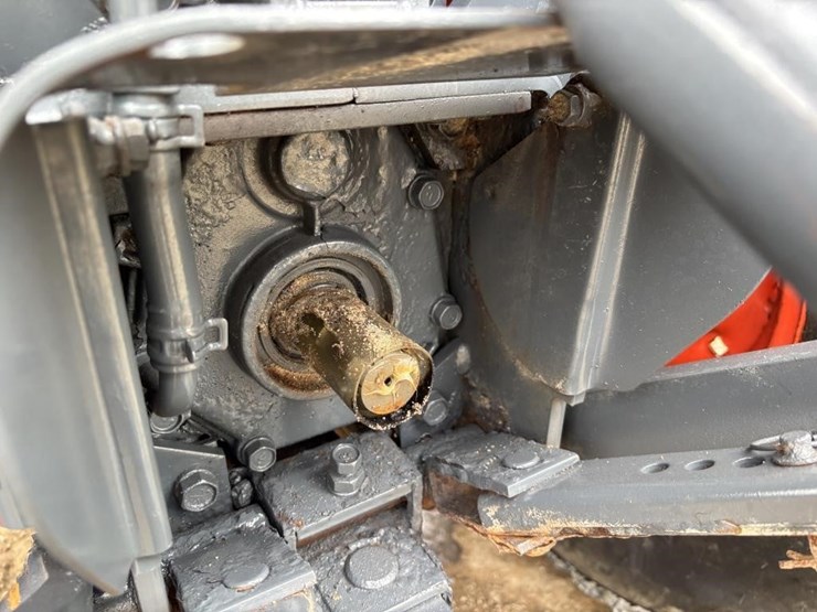 kubota-b2301-image-14