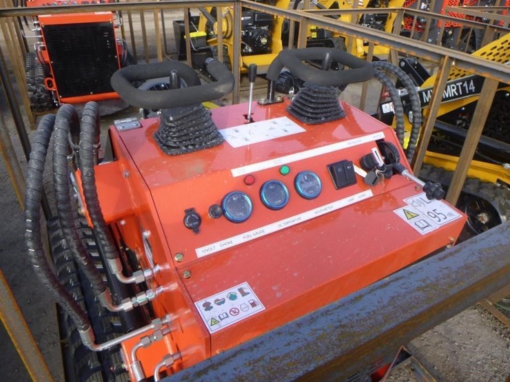 2025-agt-lrt23-skid-steer-track-loader-image-13