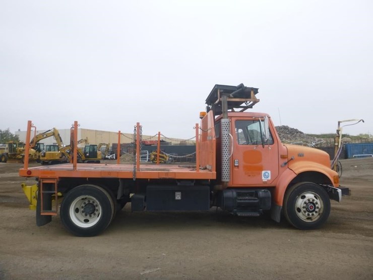 international-4900-image-6