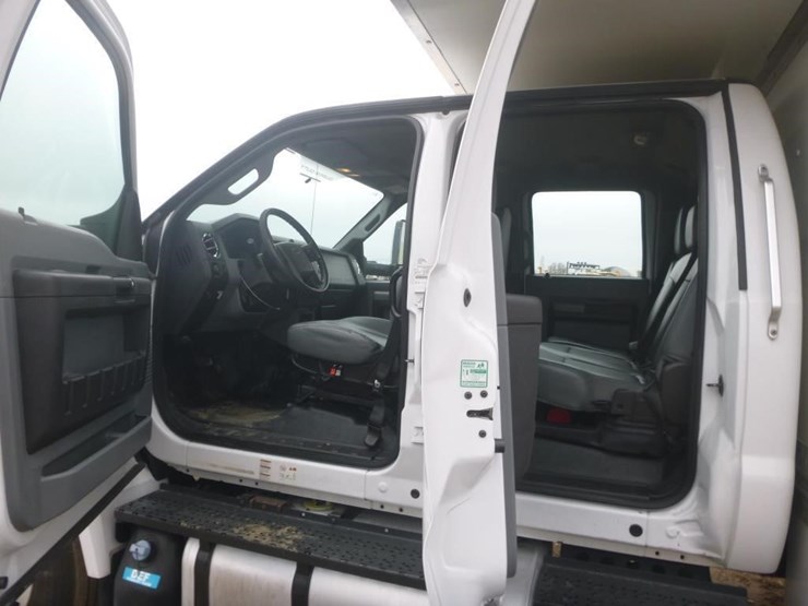 2016-ford-f650-xlt-image-13