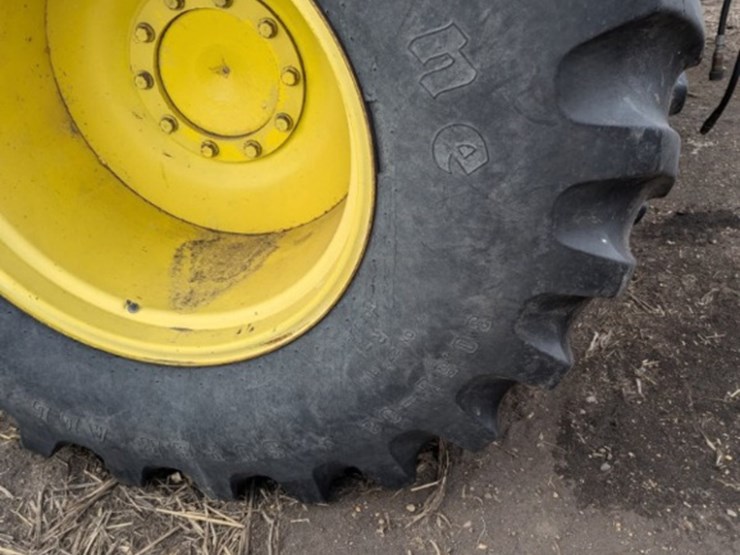 john-deere-8820-image-9