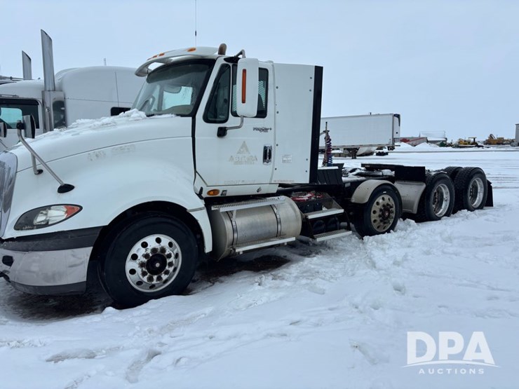 2012-international-prostar-image-1