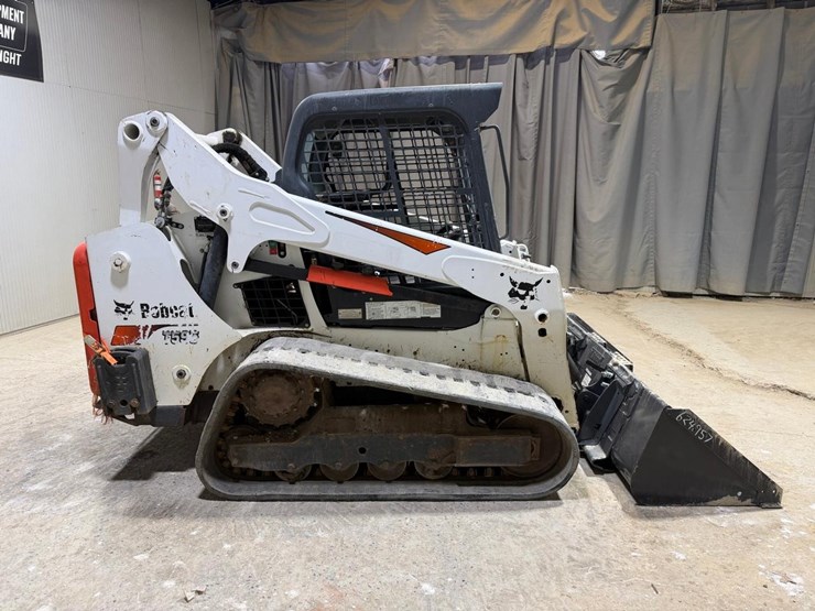2019-bobcat-t595-image-6