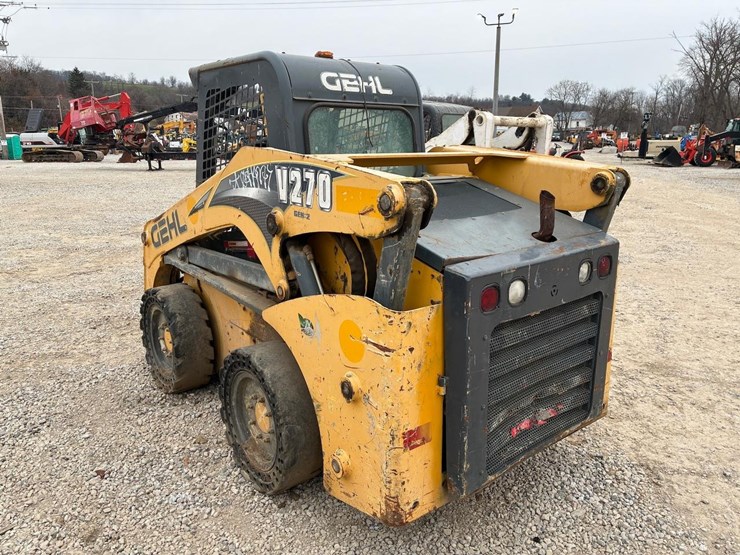 gehl-v270-image-5