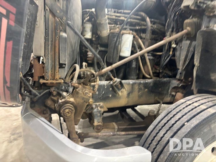 1993-mack-ch613-image-22