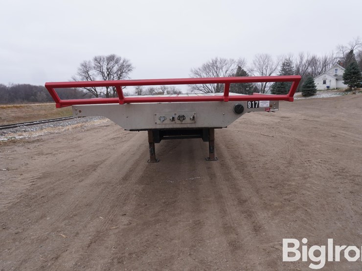 2024-wabash-53'-drop-deck-trailer-w/front-&-rear-hay-extensions-image-2