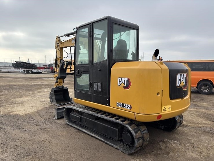 caterpillar-305.5e2-image-4