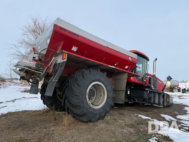 case-ih-titan-3030-image-3