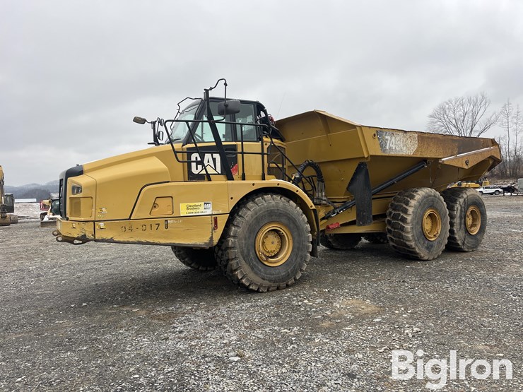 caterpillar-745c-image-1