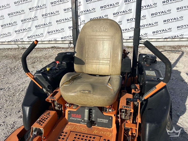 zero-turn-mower-image-10