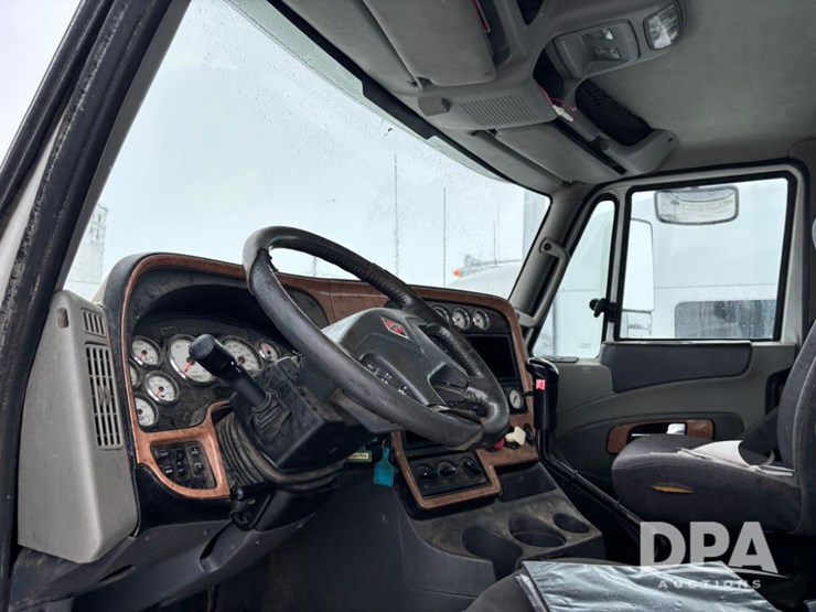 2012-international-prostar-image-56