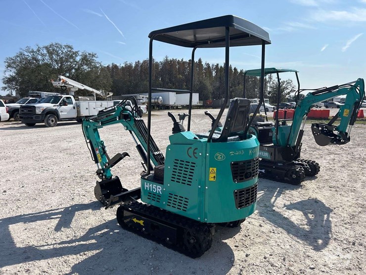 unused-2025-cfg-industrial-h15r-mini-excavator-image-3