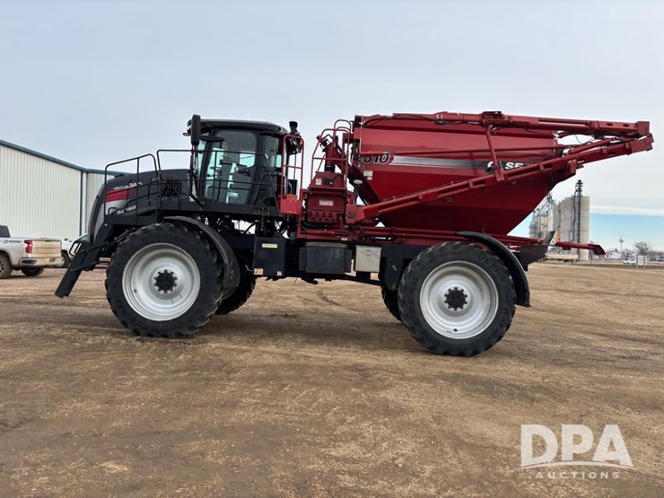 2018-case-ih-810-image-16