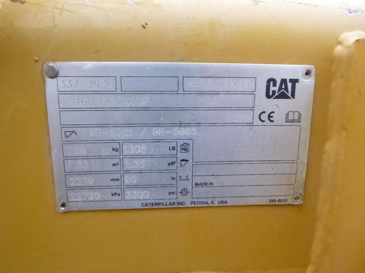 2021-caterpillar-415-il-image-13