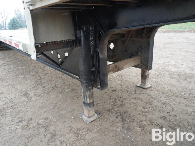 2014-transcraft-tri/a-drop-deck-trailer-w/ramps-image-15