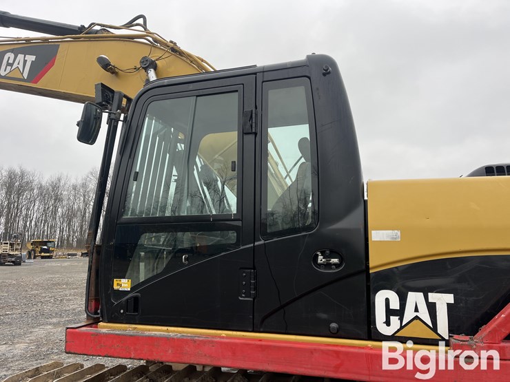 2008-caterpillar-320d-image-9