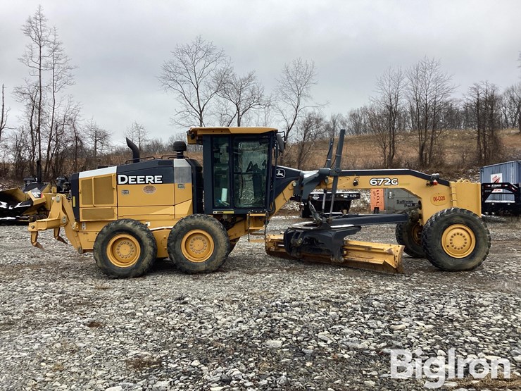 2013-deere-672g-image-4