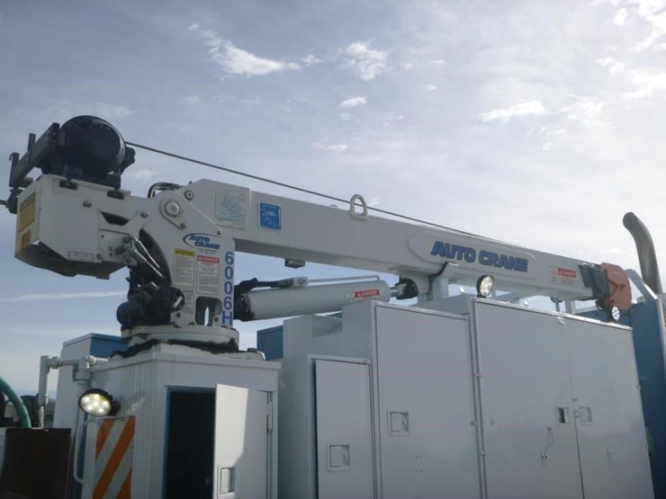 auto-crane-6006h-image-12