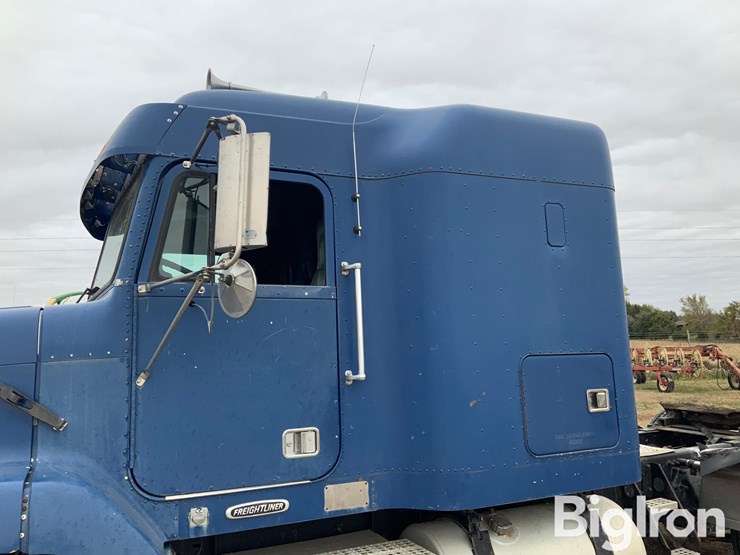 1999-freightliner-fld112-image-14