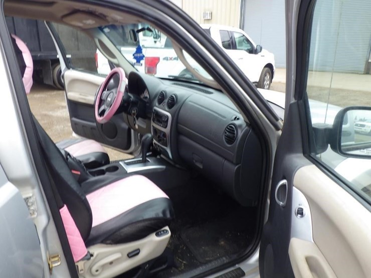 jeep-liberty-image-6