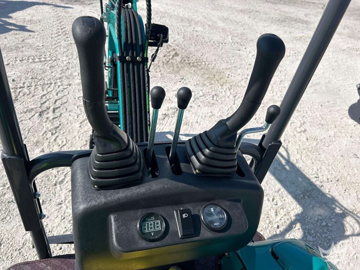 unused-2025-cfg-industrial-qk16r-mini-excavator-image-7