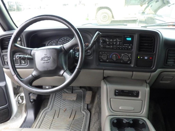 chevrolet-tahoe-image-9