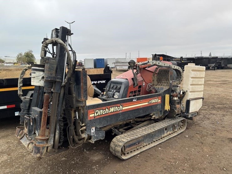 ditch-witch-jt922-image-1