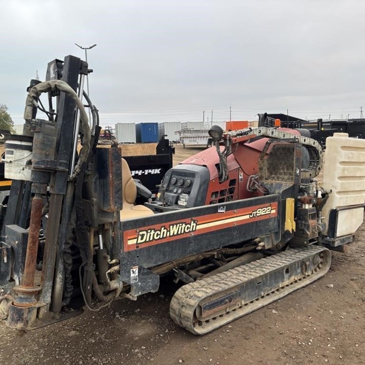 DITCH WITCH JT922