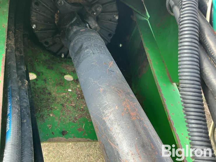 john-deere-566-image-10